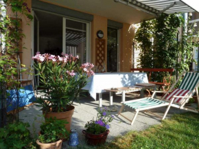 Гостиница Ferienwohnung Bella Rosa  Фра́йбург-В-Бра́йсгау